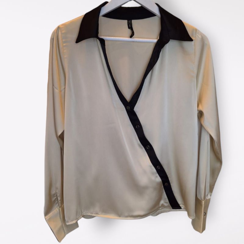 Camisa Camisa de satén bicolor. - Imagen 1