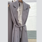 Chaleco largo y pantalón sastrero. - Imagen 6